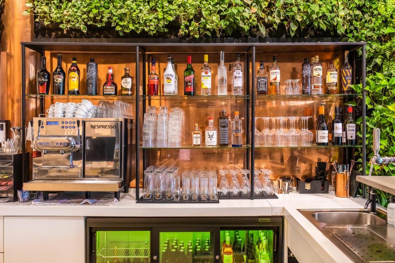 Gooiland Hotel ヒルフェルスム エクステリア 写真